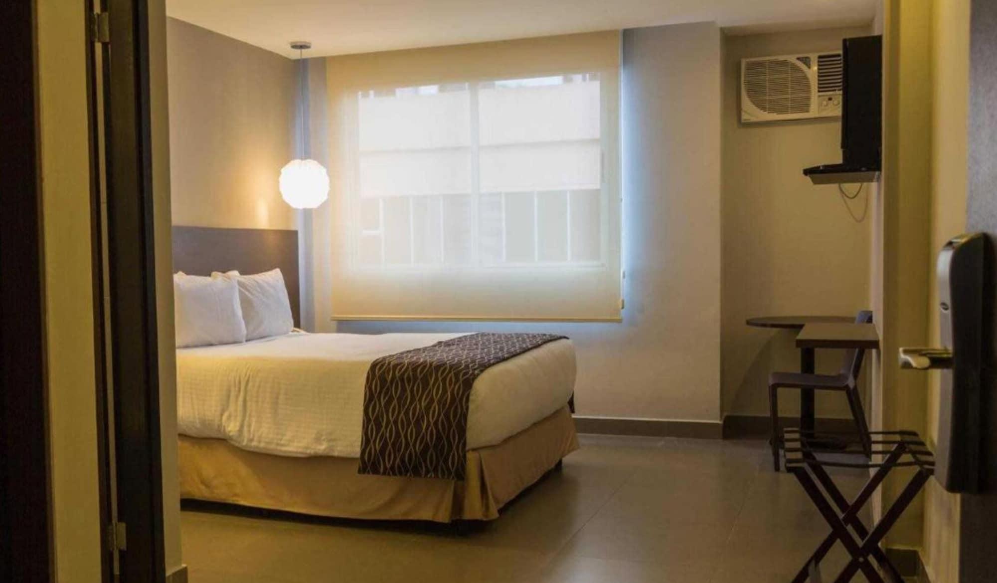 Hotel Ojos Del Rio Ciudad de Panamá Exterior foto